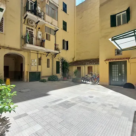 Comfy Next To Termini Station Rome